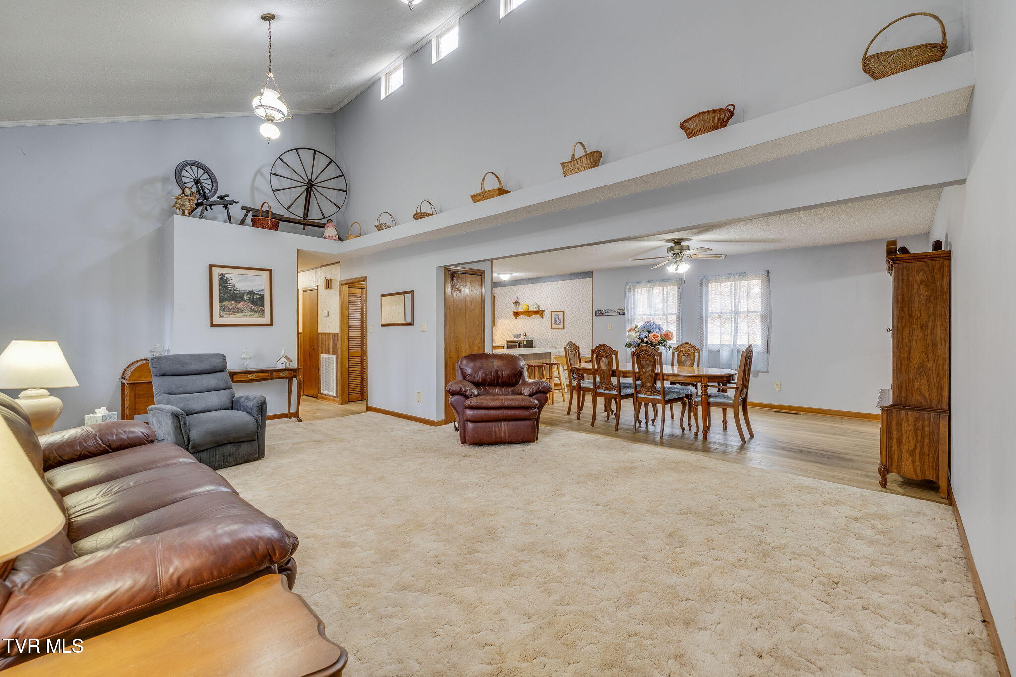 1308 Reedy Creek Road Bristol, TN 37620 - Photo 8 of 59 007