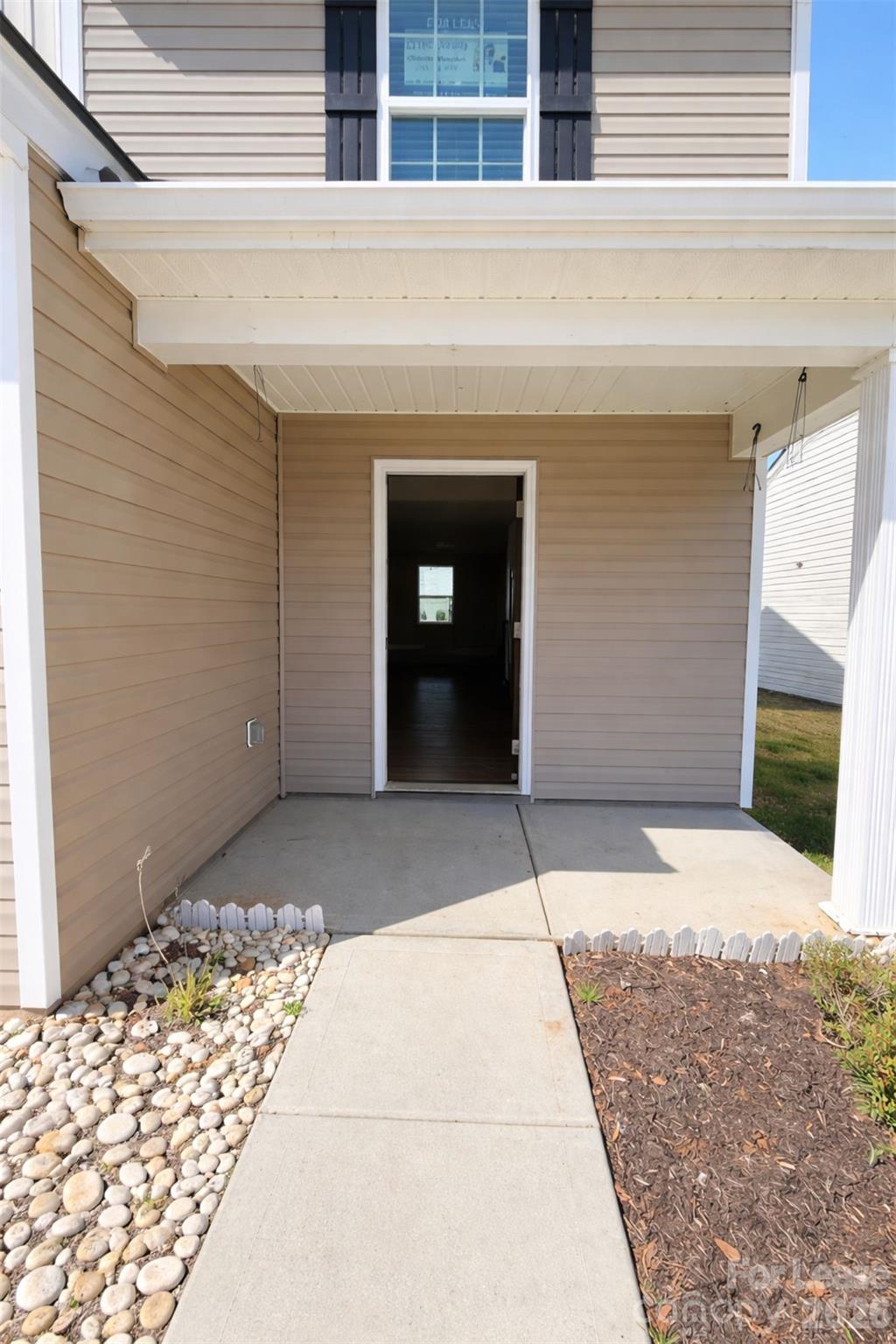 1408 Nia Road Charlotte, NC 28215 - Photo 3 of 34