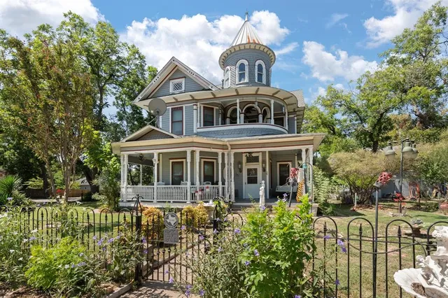 $360,000 | 200 Northwest 4th Street, Hubbard, TX 76648