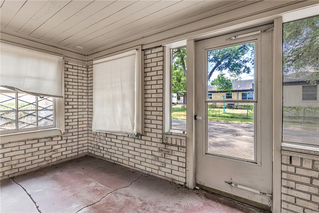 107 Sulphur Springs Road Bryan, TX 77801 - Photo 22 of 23 Gallery Image 22