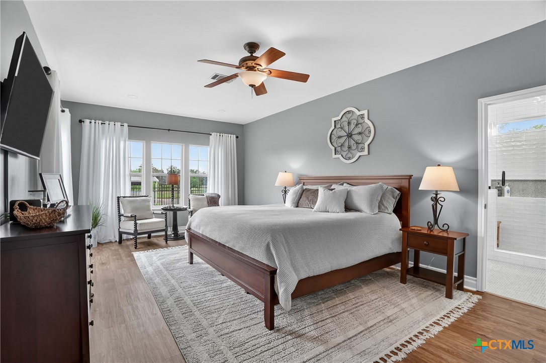 1899 Sunflower Trail Luling, TX 78648 - Photo 14 of 48 Stunning primary suite.