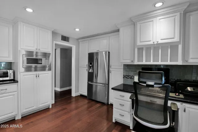 $1,395,000 | 104 East Myrtle Avenue, Phoenix, AZ 85020