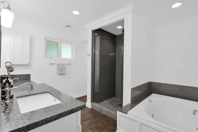 $1,395,000 | 104 East Myrtle Avenue, Phoenix, AZ 85020