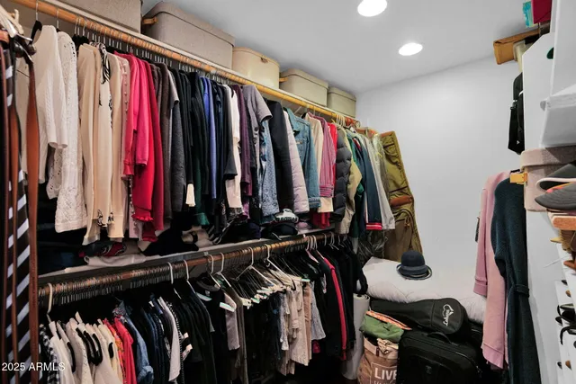 $1,395,000 | 104 East Myrtle Avenue, Phoenix, AZ 85020