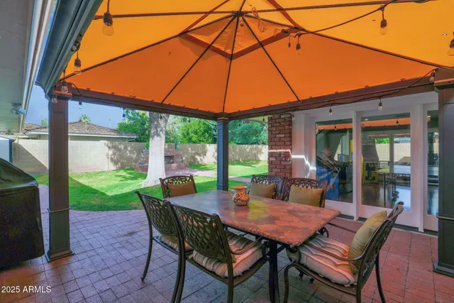 $1,395,000 | 104 East Myrtle Avenue, Phoenix, AZ 85020