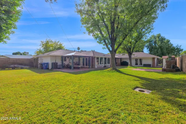 $1,395,000 | 104 East Myrtle Avenue, Phoenix, AZ 85020