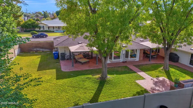 $1,395,000 | 104 East Myrtle Avenue, Phoenix, AZ 85020