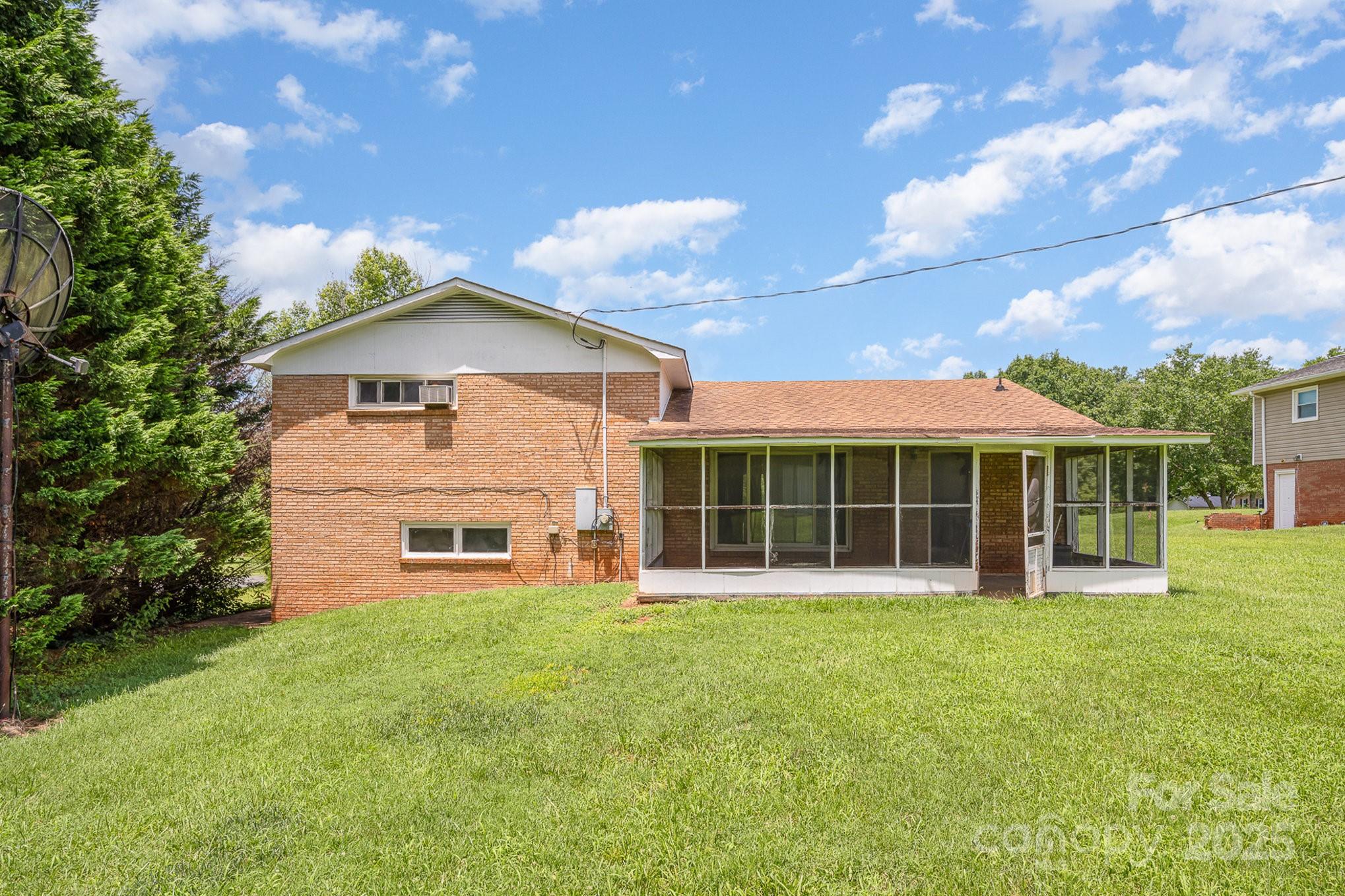 5858 Mundy Road Denver, NC 28037 - Photo 23 of 27 front view of a house with a yard