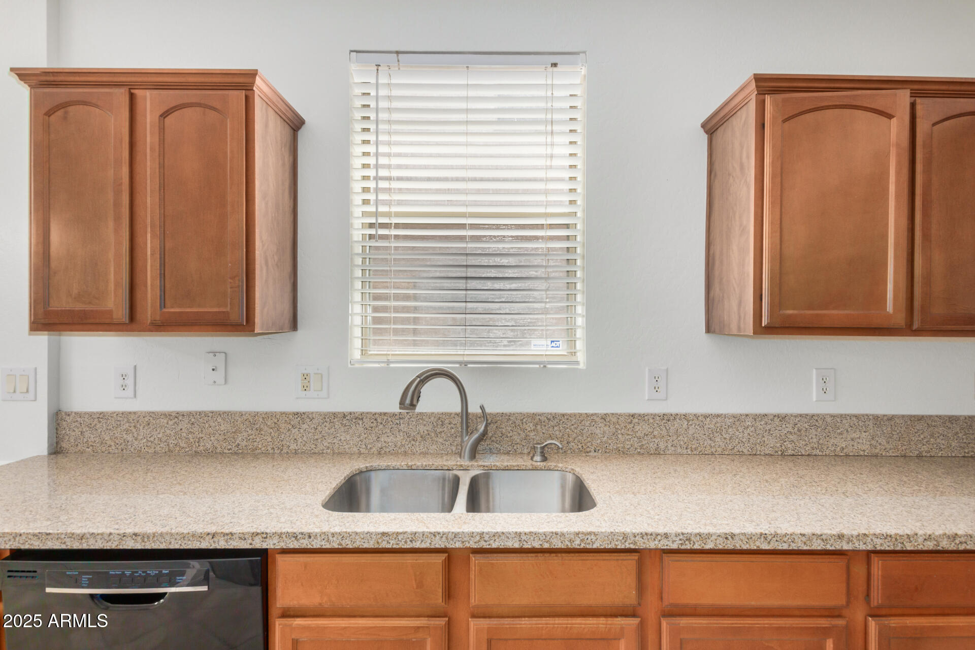 18475 North Madison Road Maricopa, AZ 85139 - Photo 14 of 40 a close view of sink and tap