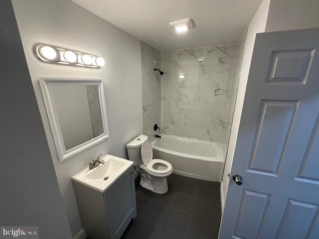 384 Post Boulevard Dover, DE 19904 - Photo 6 of 13 a bathroom with a toilet sink and mirror