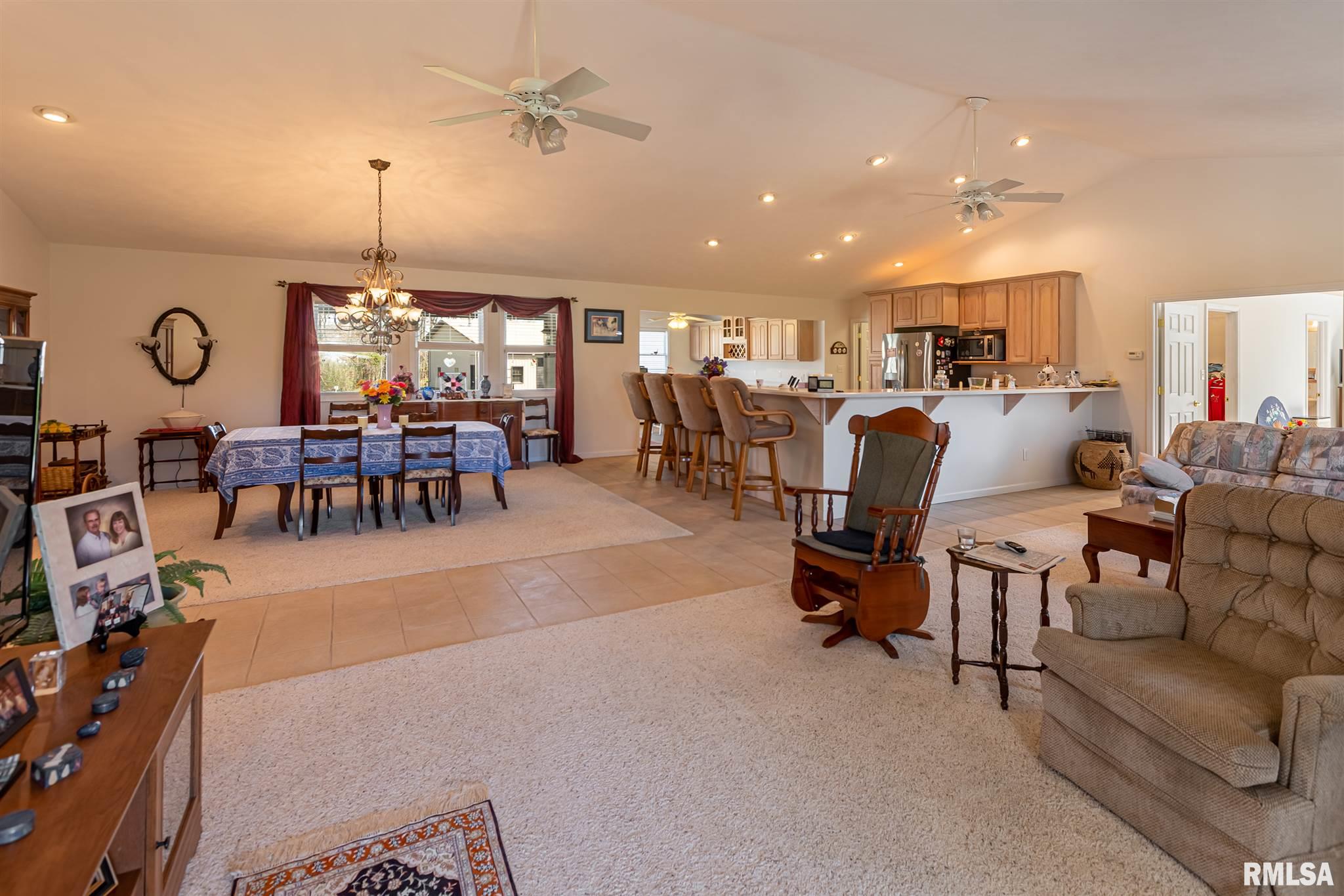 322 Branson Woods Road Carbondale, IL 62902 - Photo 8 of 41 Gallery Image 8