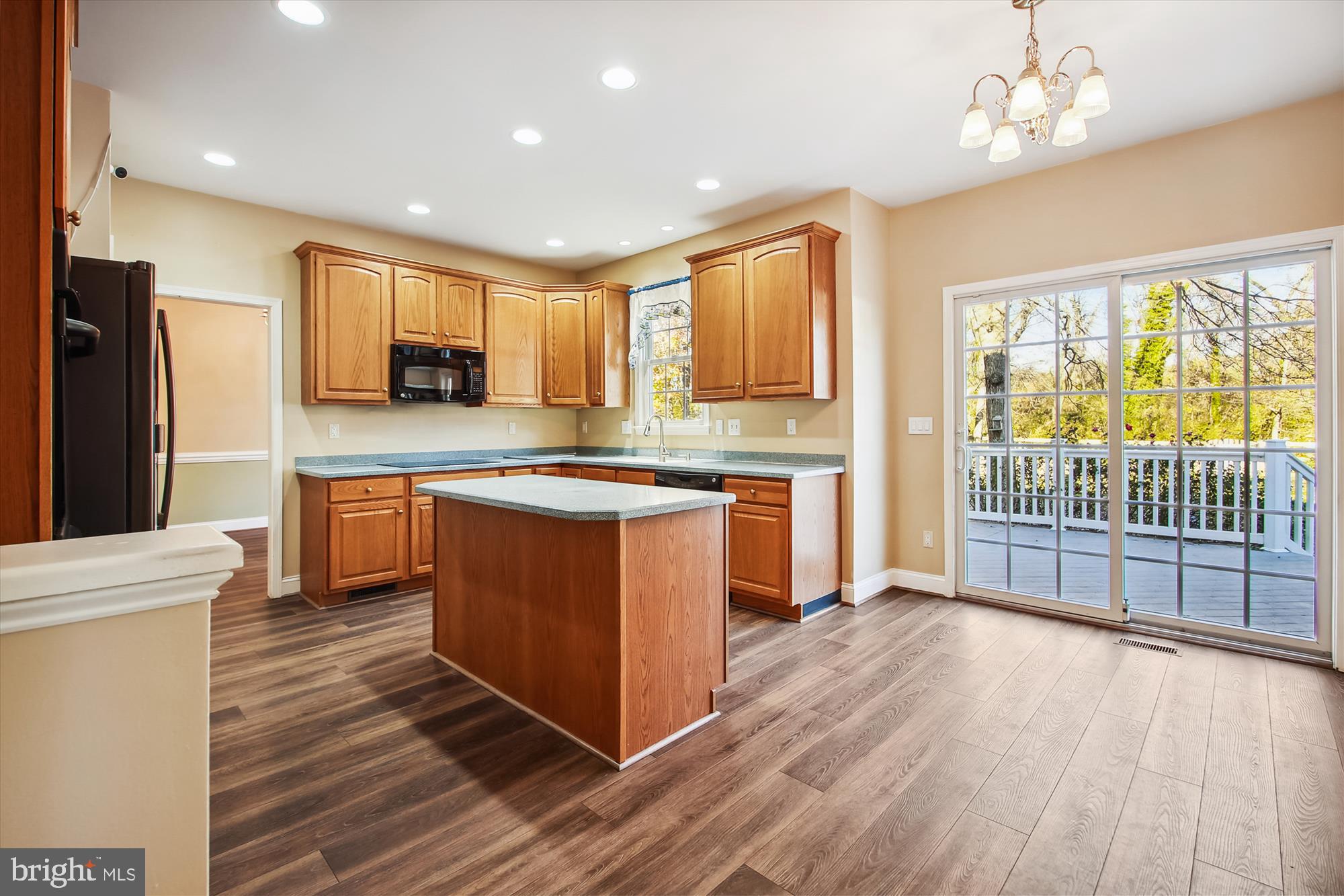 25 Johnson Road Pasadena, MD 21122 - Photo 6 of 47 Gallery Image 6