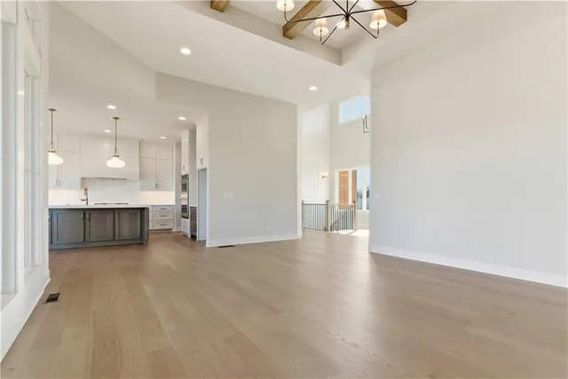 $1,099,950 | 1817 Northeast Lashbrook Drive, Lee's Summit, MO 64086