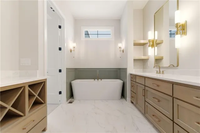 $1,099,950 | 1817 Northeast Lashbrook Drive, Lee's Summit, MO 64086