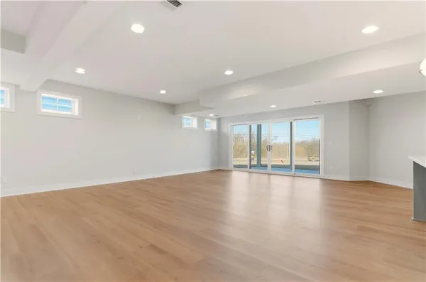 $1,099,950 | 1817 Northeast Lashbrook Drive, Lee's Summit, MO 64086