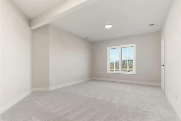 $1,099,950 | 1817 Northeast Lashbrook Drive, Lee's Summit, MO 64086