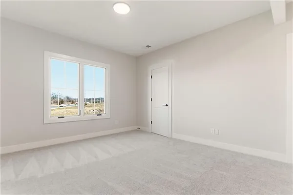 $1,099,950 | 1817 Northeast Lashbrook Drive, Lee's Summit, MO 64086