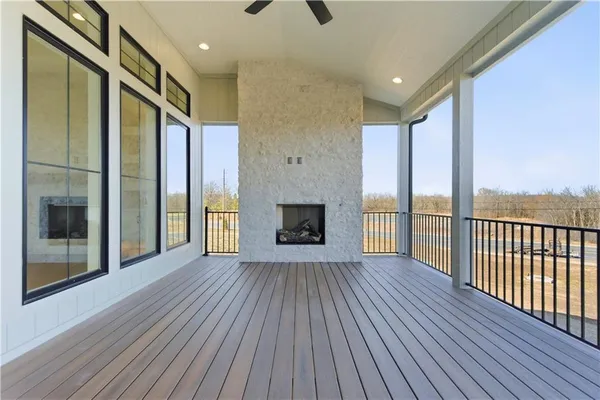 $1,099,950 | 1817 Northeast Lashbrook Drive, Lee's Summit, MO 64086