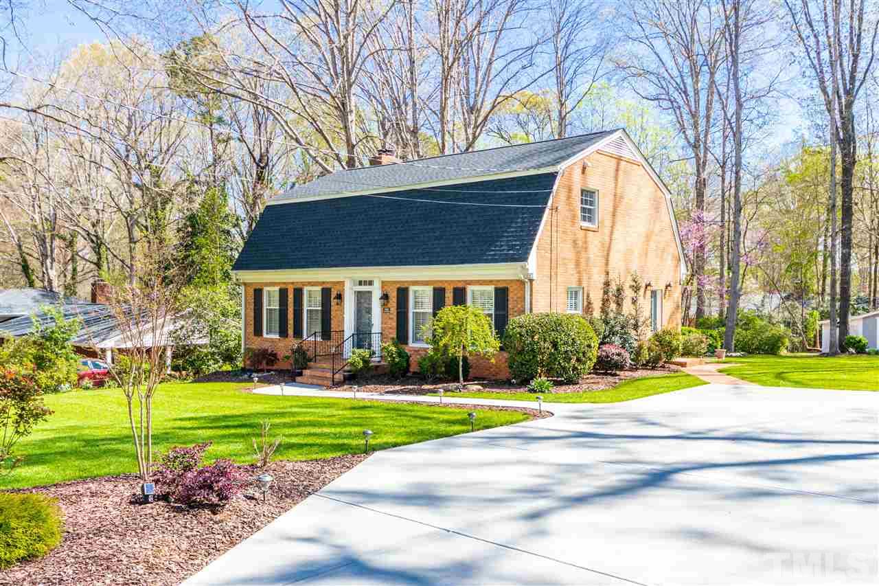 1311 Hampton Valley Road Cary, NC 27511 - Photo 2 of 26 Gallery Image 2