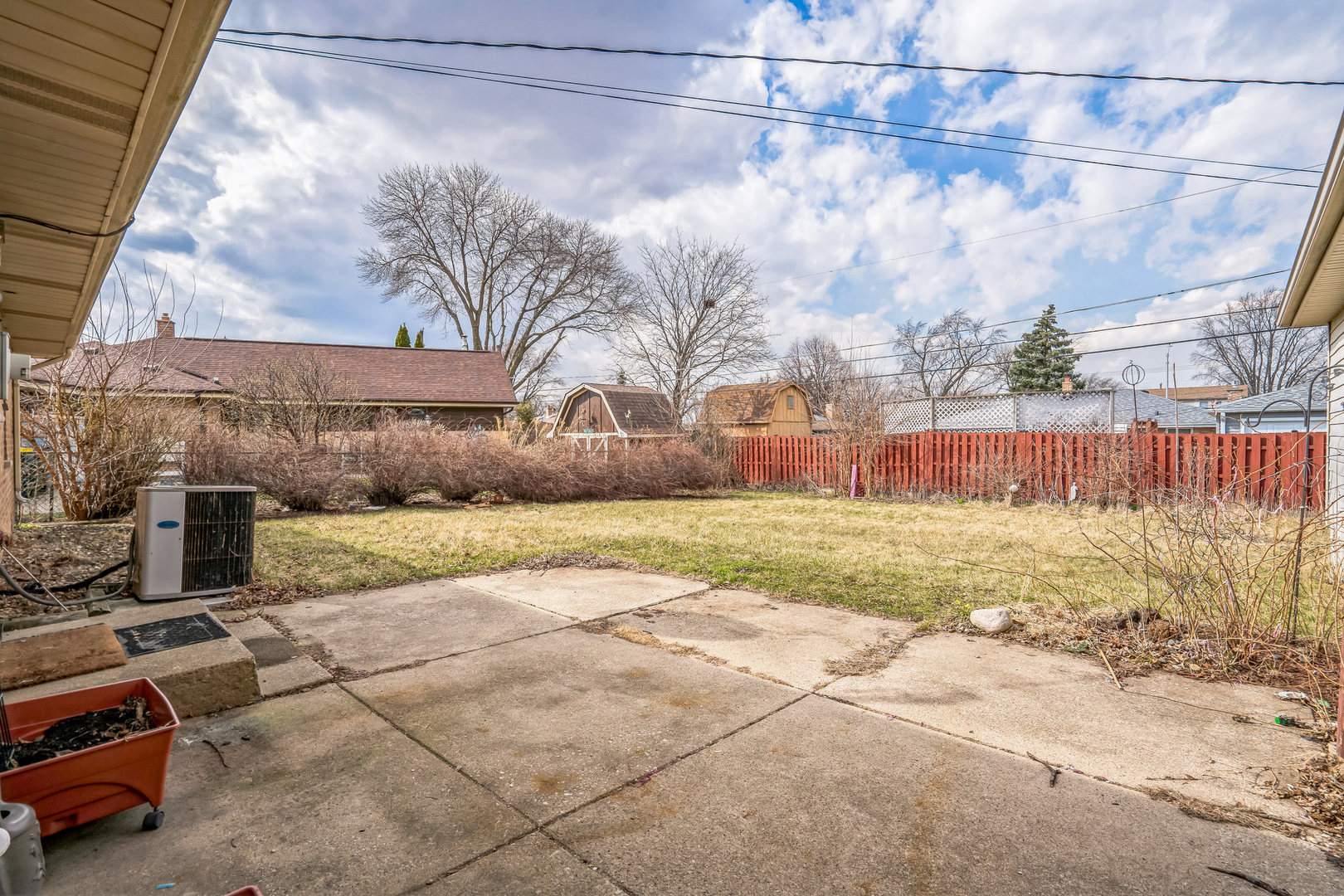 5912 109th Place Chicago Ridge, IL 60415 - Photo 3 of 21 a view of yard with outdoor space