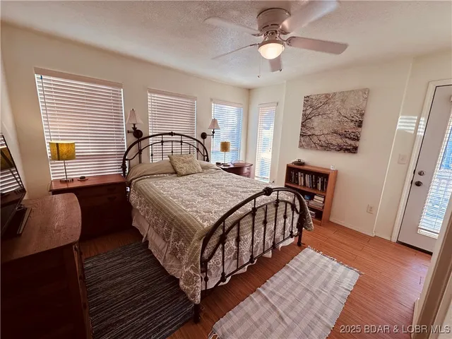 $299,900 | 1326 Hollywood Drive, Edwards, MO 65326