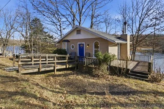 $299,900 | 1326 Hollywood Drive, Edwards, MO 65326