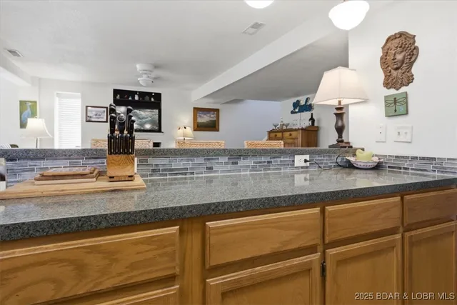 $299,900 | 1326 Hollywood Drive, Edwards, MO 65326