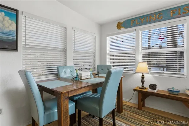 $299,900 | 1326 Hollywood Drive, Edwards, MO 65326