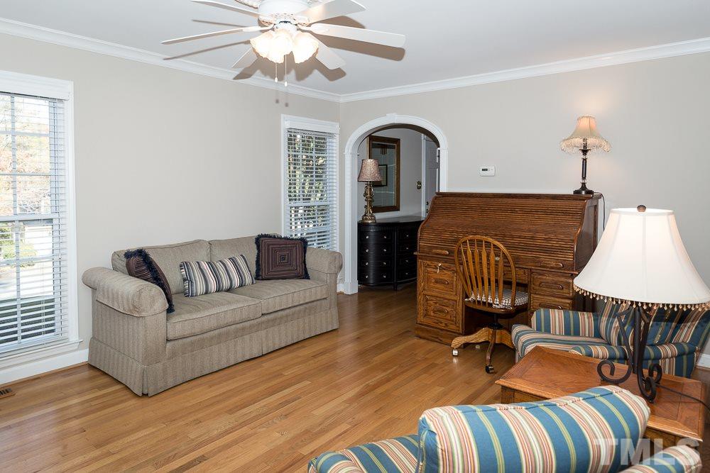 3413 Elvin Court Raleigh, NC 27607 - Photo 3 of 25