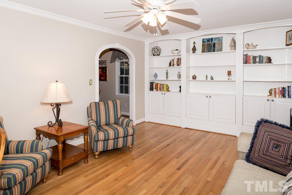 3413 Elvin Court Raleigh, NC 27607 - Photo 4 of 25