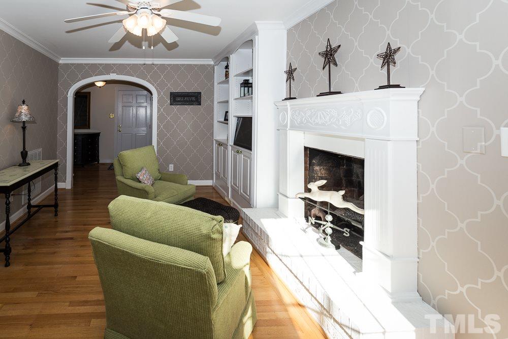 3413 Elvin Court Raleigh, NC 27607 - Photo 9 of 25
