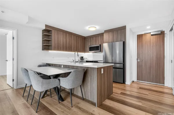 $5,000 | 1500 Rycroft Street, Unit 4116R, Honolulu, HI 96814