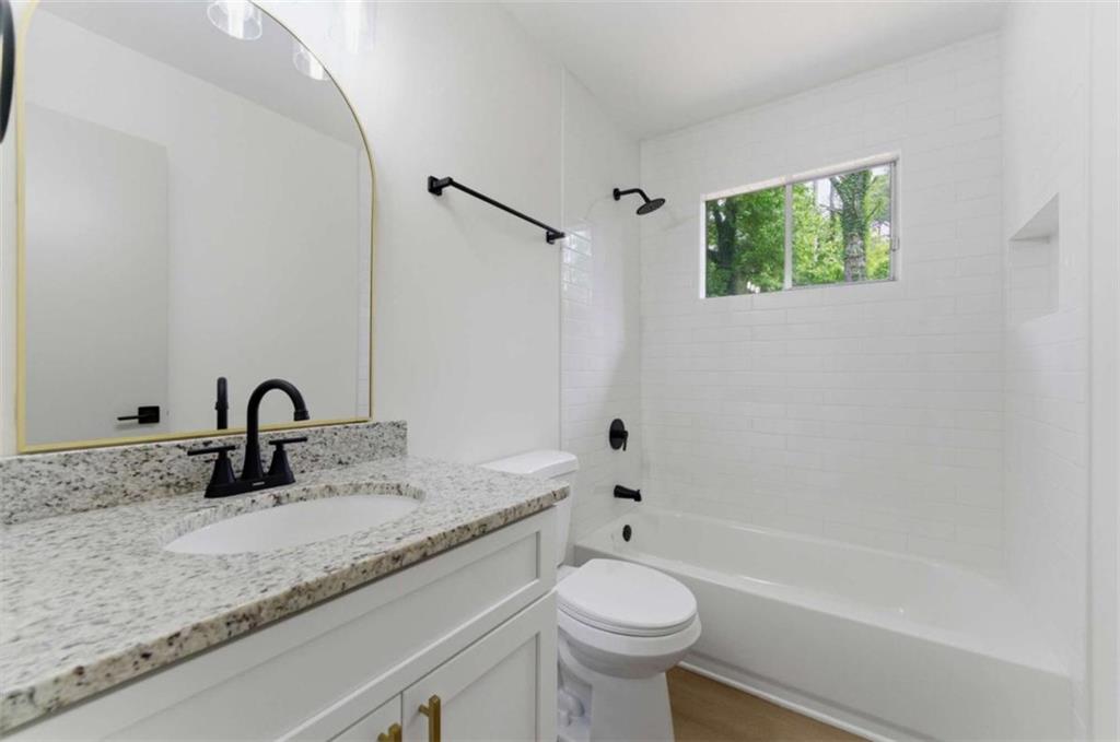 5824 Oakleaf Way Stone Mountain, GA 30087 - Photo 14 of 24