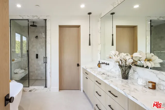 $3,895,000 | 4828 Radford Avenue, Valley Village, CA 91607