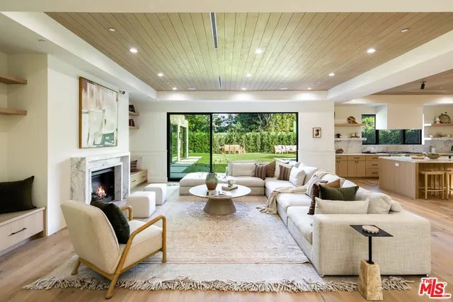 $3,895,000 | 4828 Radford Avenue, Valley Village, CA 91607