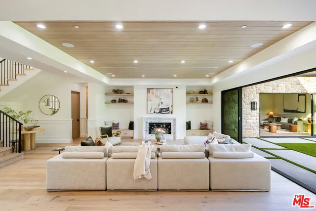 $3,895,000 | 4828 Radford Avenue, Valley Village, CA 91607