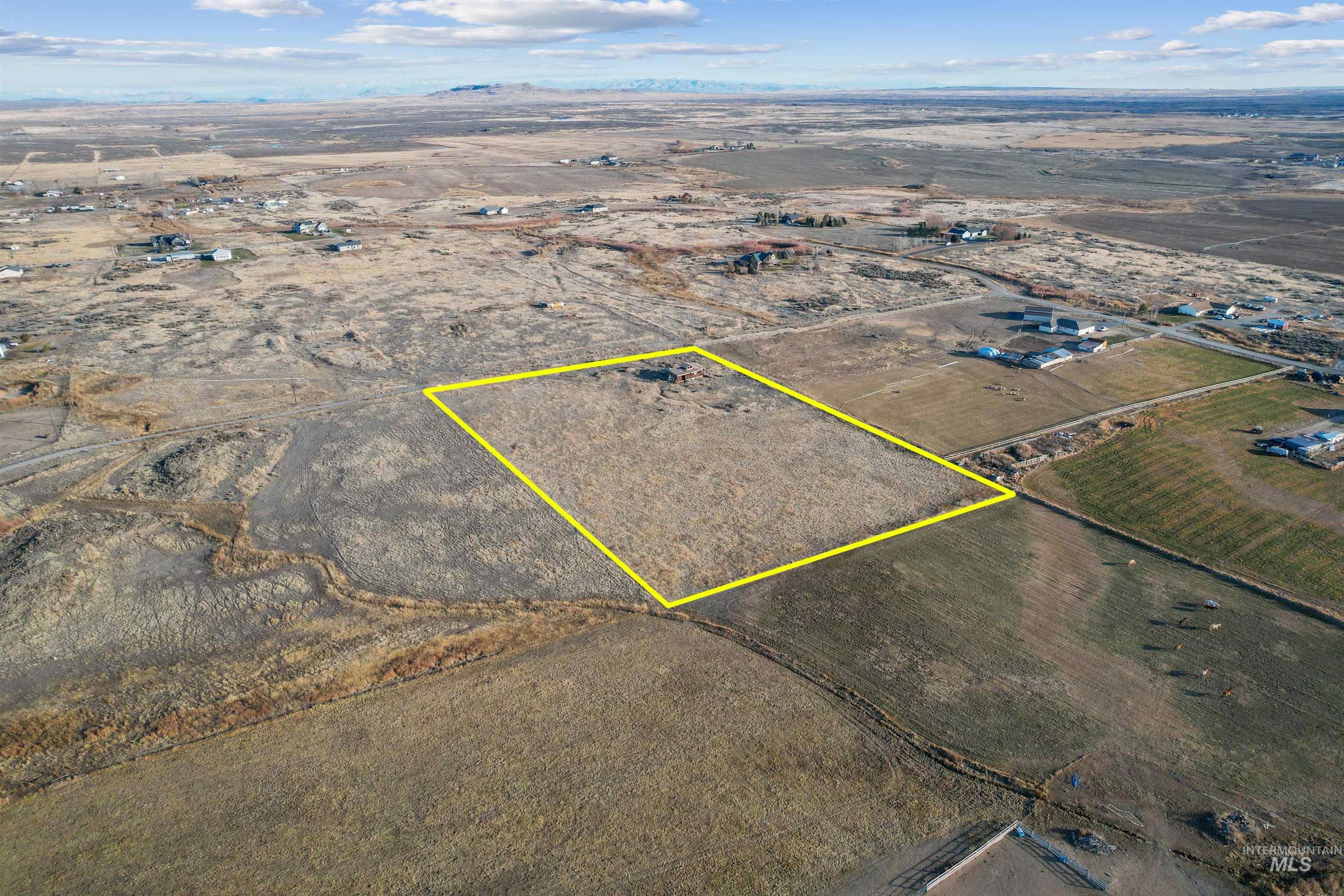 171 East 552 North Shoshone, ID 83352 - Photo 18 of 18 View of rural area with a desert landscape and property parcel outlined