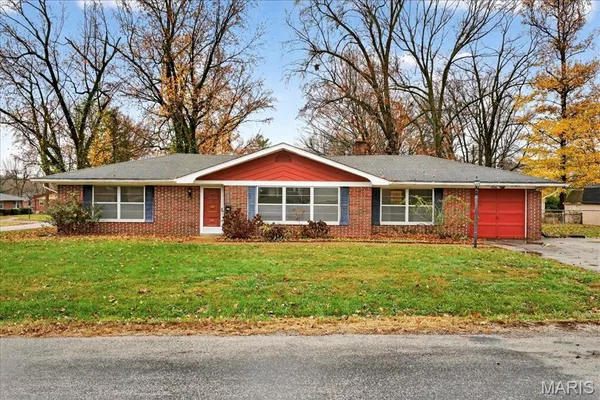 $165,000 | 7000 Gary Drive, Belleville, IL 62223