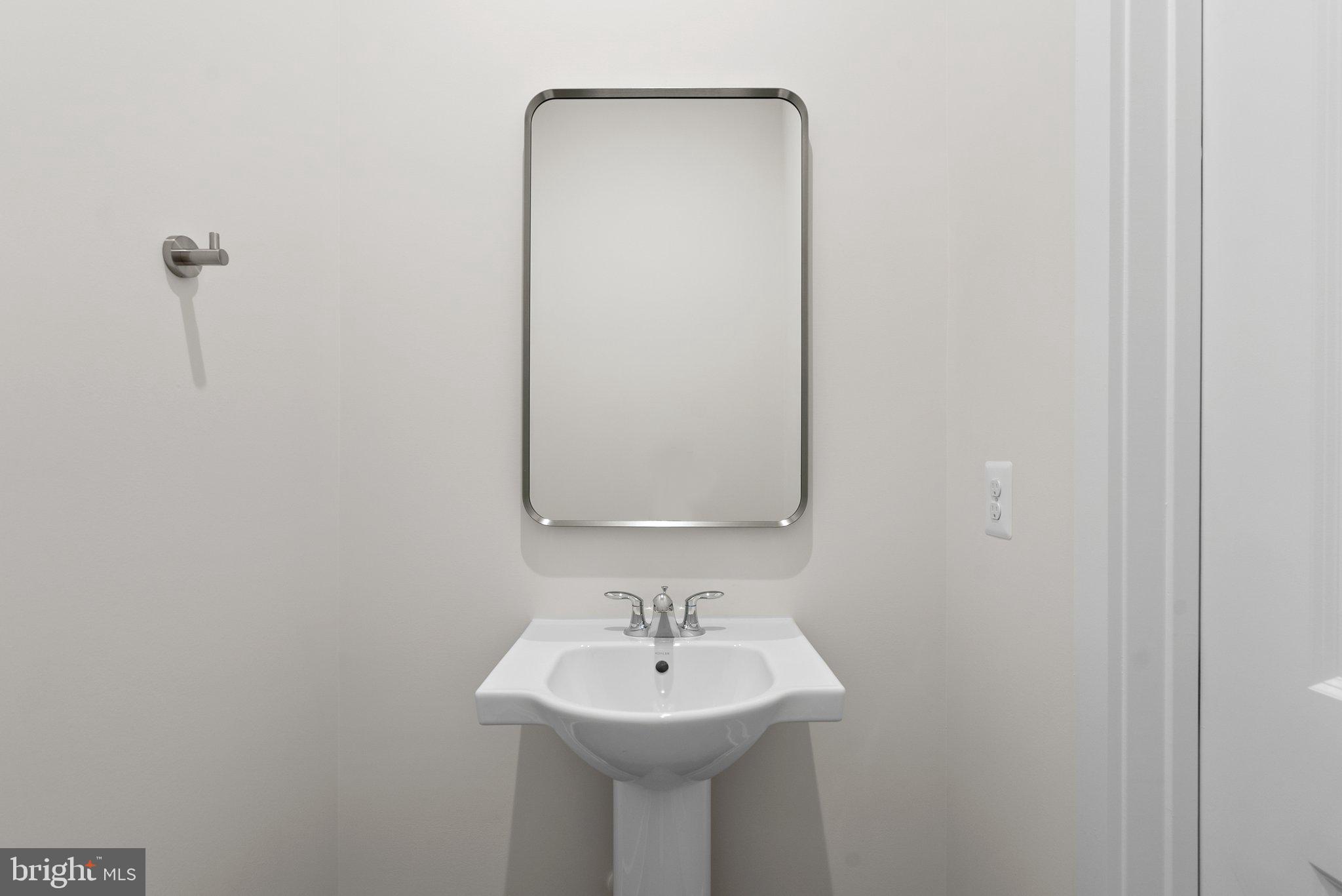 43290 Greeley Square Ashburn, VA 20148 - Photo 14 of 31