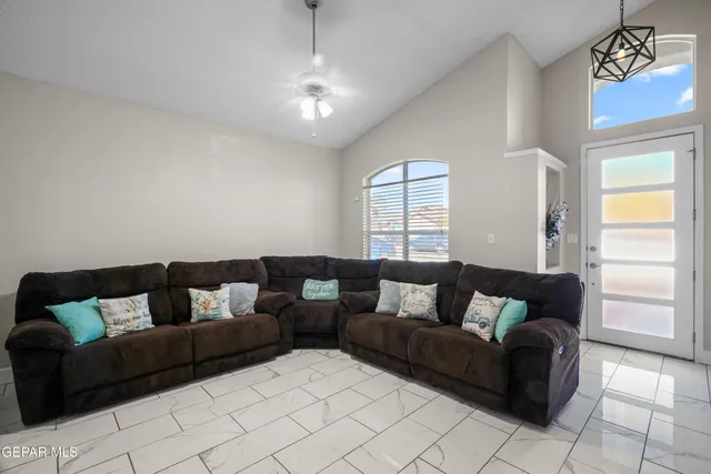 $259,950 | 10941 Duster Drive, El Paso, TX 79934