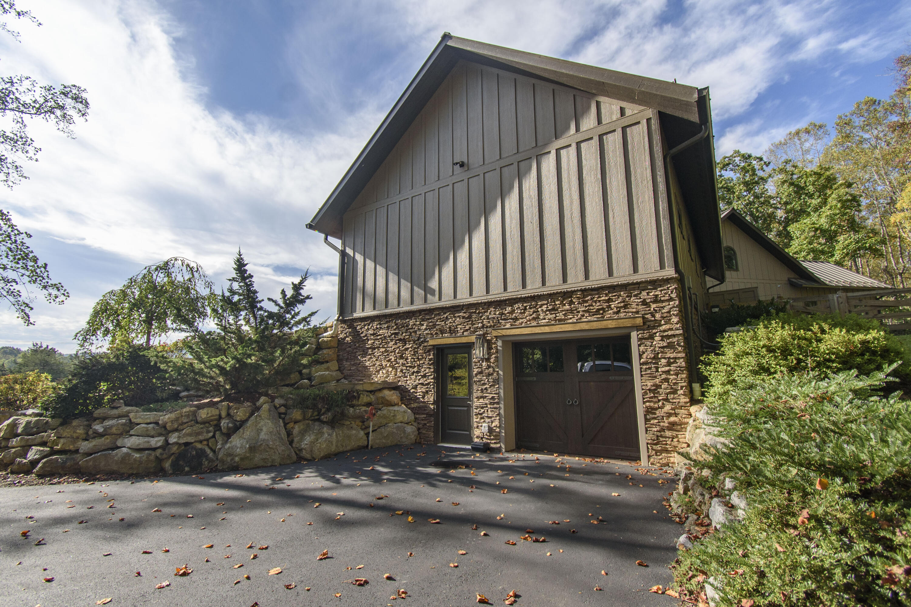 5600 Mt Tabor Road Blacksburg, VA 24060 - Photo 88 of 99 front view of a house with a small yard