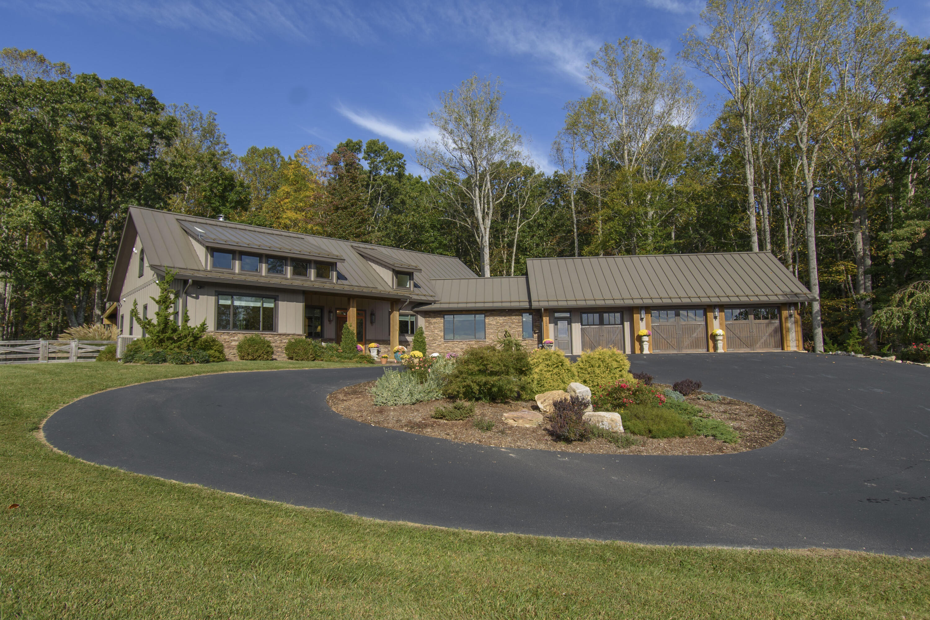 5600 Mt Tabor Road Blacksburg, VA 24060 - Photo 98 of 99 a front view of a house with a yard