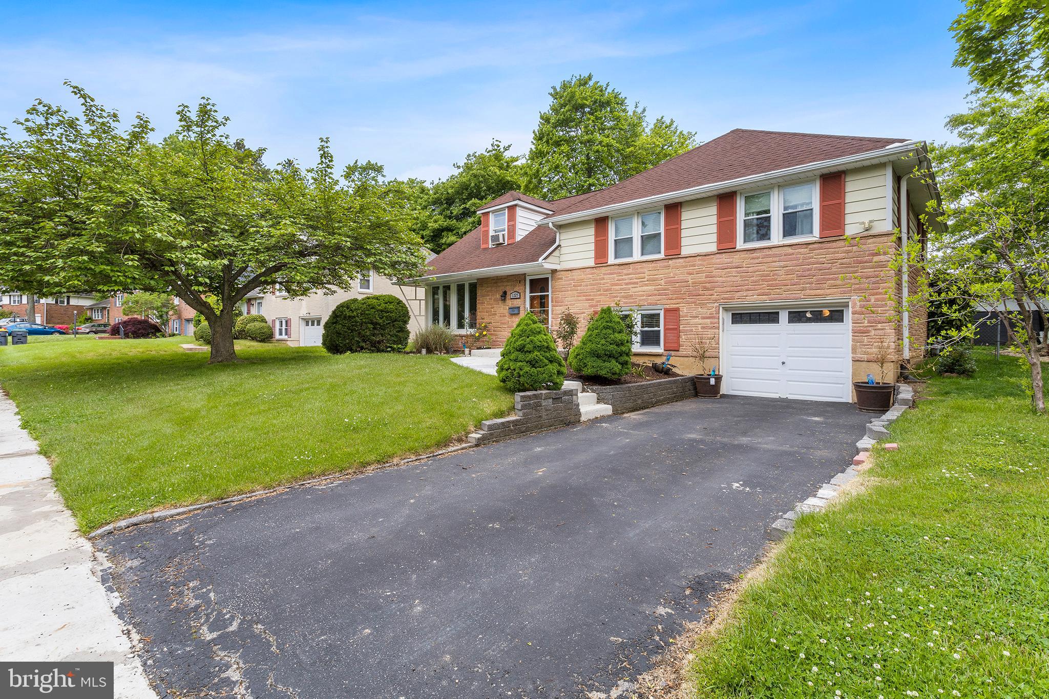 1225 Mayfield Road Wilmington, DE 19803 - Photo 2 of 25 Gallery Image 2