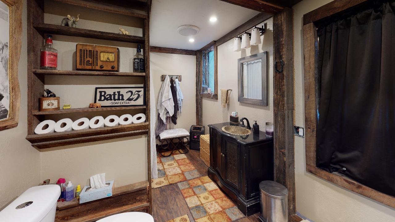 1960 Lukes Road La Pine, OR 97739 - Photo 15 of 30 Lukes-Bathroom
