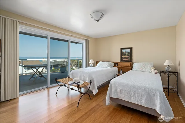 $1,254,000 | 1505 West Beach Road, Oak Harbor, WA 98277