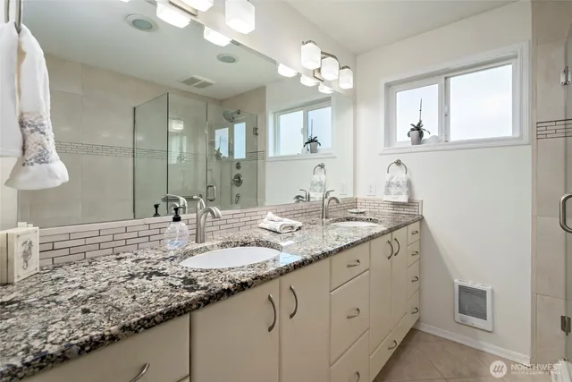 $1,254,000 | 1505 West Beach Road, Oak Harbor, WA 98277