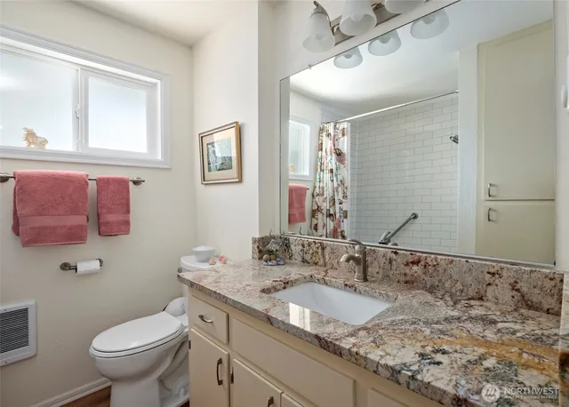 $1,254,000 | 1505 West Beach Road, Oak Harbor, WA 98277