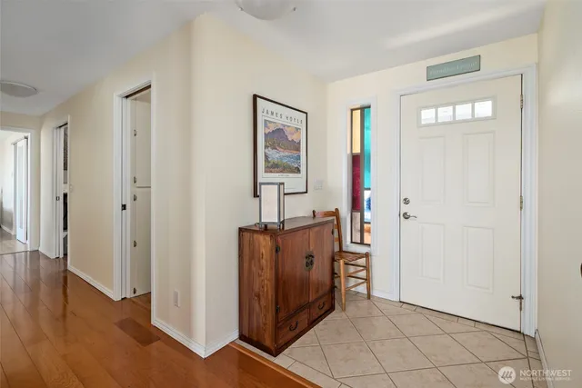 $1,254,000 | 1505 West Beach Road, Oak Harbor, WA 98277