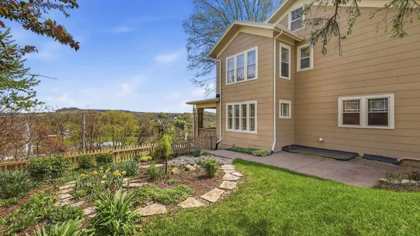 $515,000 | 207 South Prospect Street, Galena, IL 61036