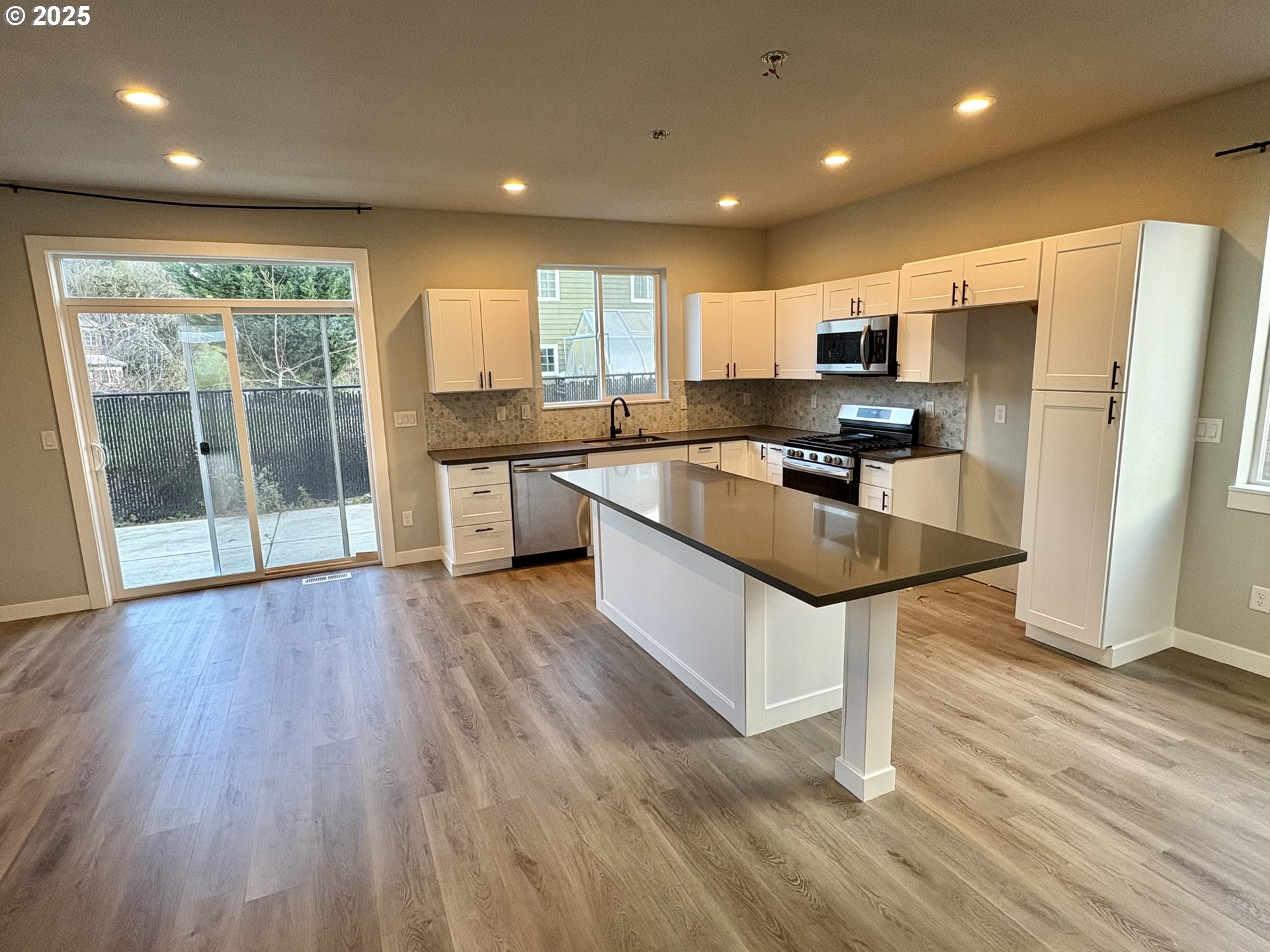 2443 26th Avenue Forest Grove, OR 97116 - Photo 5 of 24